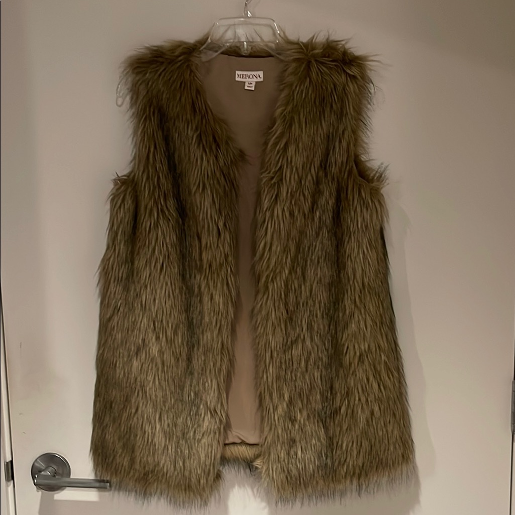 Merona Faux Fur Vest In Brown
